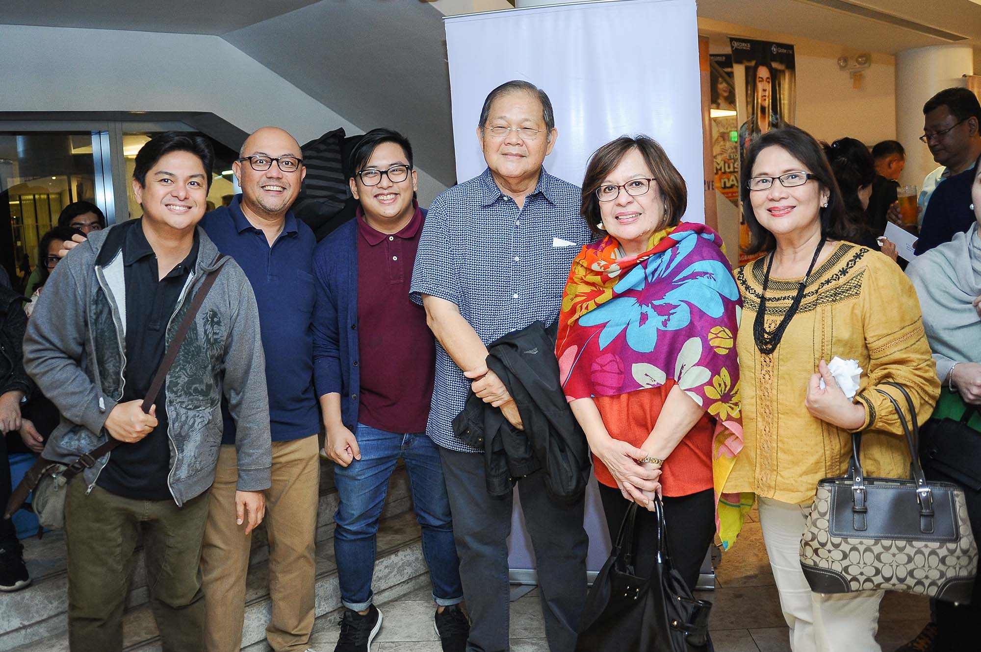 In Photo 3 From L to R: Allan Tuazon (Homecoming 2019 Chair), Edric Hernandez (MBM 1999) and guest, Prof. Jun Borromeo (MM 1977) and Wife, Ms. Coratec Jimenez (MDM 2002)