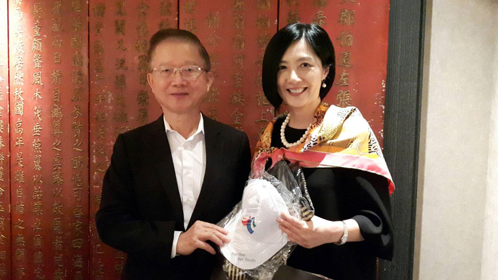 AIM Alumni Association of Taiwan President PC Chen with Dr. Jikyeong Kang